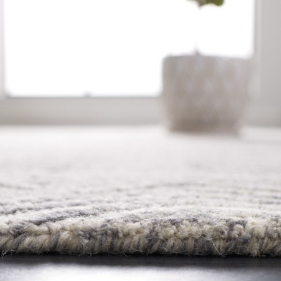 Silver Hand-Tufted Wool Rectangular 4' x 6' Area Rug