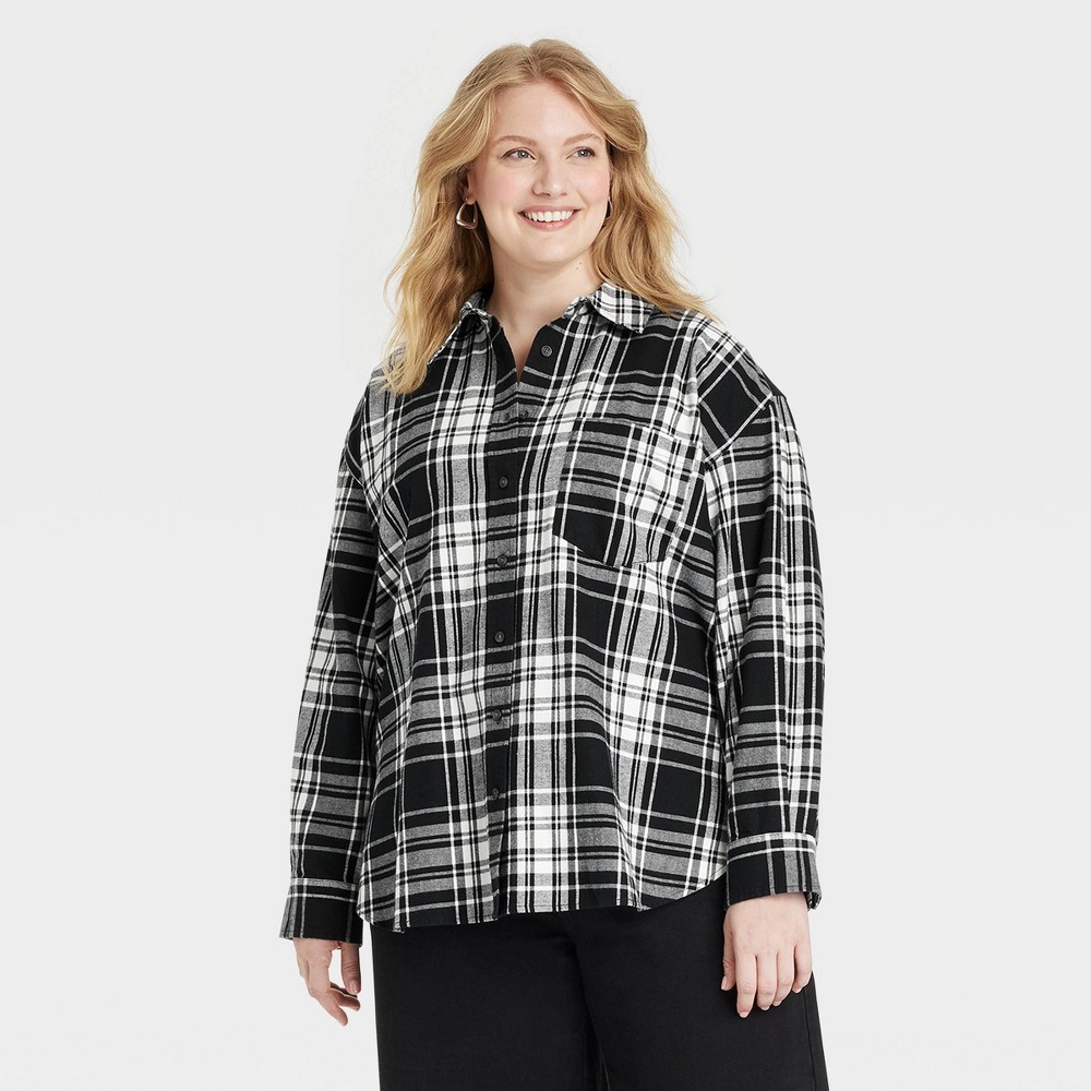 Women's Oversized Flannel Long Sleeve Collared Button-Down Shirt - Universal Thread™ Black Plaid XXL