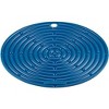 Le Creuset Silicone Round Cool Tool 8"  Marseille - 3 of 4