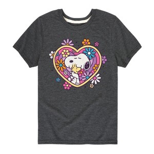 Boys' - Peanuts - Hug Heart Flower Short Sleeve Graphic T-Shirt - 1 of 4