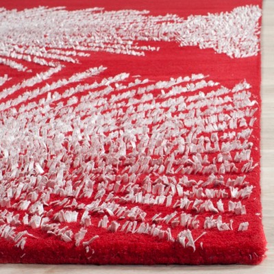 Red and Ivory Round Hand-Tufted Wool Area Rug