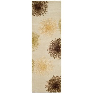 Soho SOH712 Hand Tufted Area Rug  - Safavieh - 1 of 4