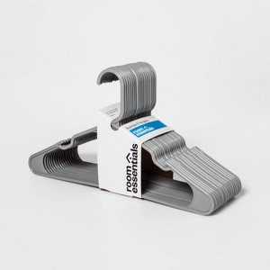 18pk Plastic Hangers Gray - Room Essentials™