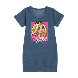 - Barbie - Xoxo Barbie Graphic Short Sleeve Fleece Dress - 1 of 4
