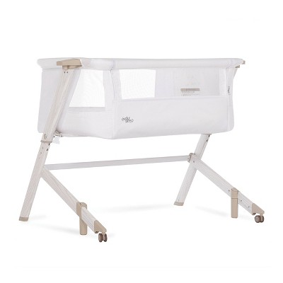 Evolur Stellar Bassinet and Bedside Sleeper - White