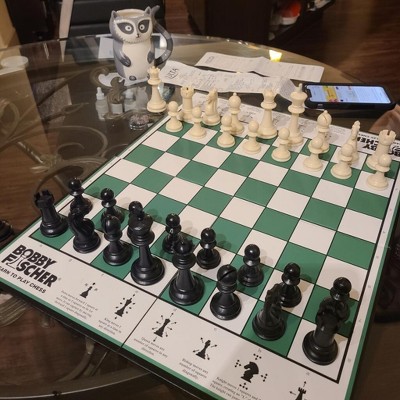 Bobby Fischer Learn to Play Chess - Staunton Style Chess Pieces