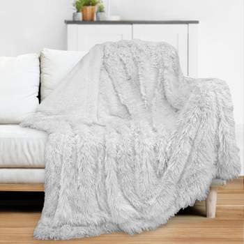 Pavilia Soft Fluffy Faux Fur Throw Blanket, Light Grey Silver, Shaggy Furry Warm Sherpa Blanket Fleece Throw for Bed, Sofa, Couch, Decorative Fuzzy