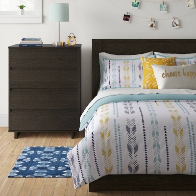 room essentials modern 4 drawer dresser