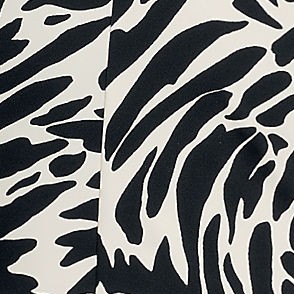 black/egret white leaf scroll