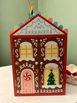 9pc Wood Gingerbread House Christmas Figurine Set - Wondershop