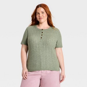 Women's Short Sleeve Heirloom Henley Pullover Sweater - Universal