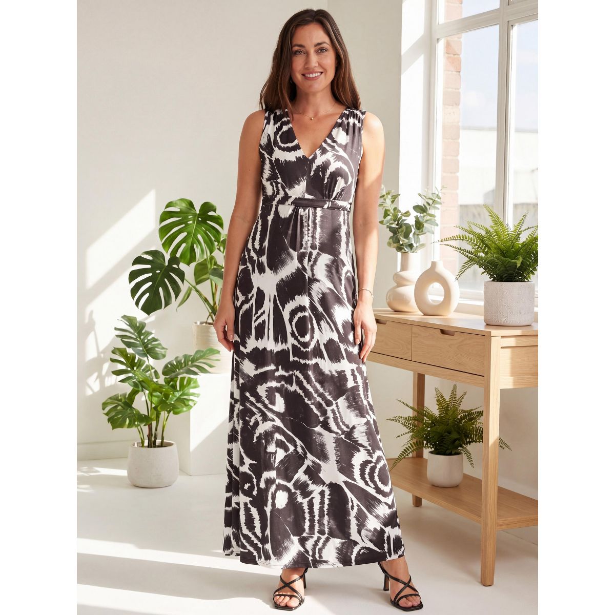 Womens Essential Abstract Print V Neck Sleeveless Tie Back Empire Waist Maxi Dress - 24seven Comfort Apparel™ - thumbnail 5