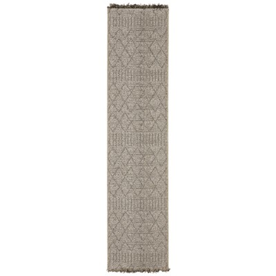 Oriental Weavers Gillian 5560J Beige/ Black Indoor/Outdoor Area Rug - 1'10" x 7'6"