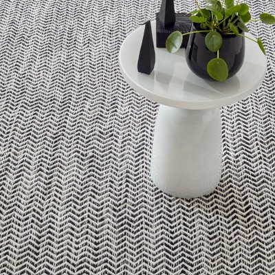 Eco-Friendly Black & White Herringbone Handwoven Synthetic Rug 5' x 8'