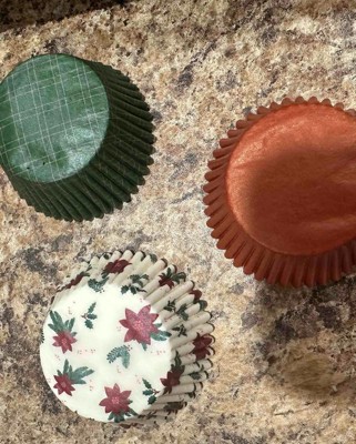 75pk Christmas Classic Baking Cups - Wondershop™ : Target