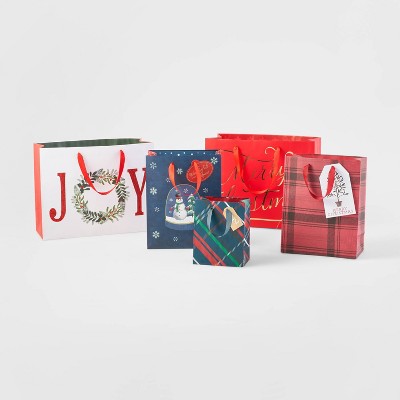 5ct Classic Christmas Gift Bags - Wondershop™