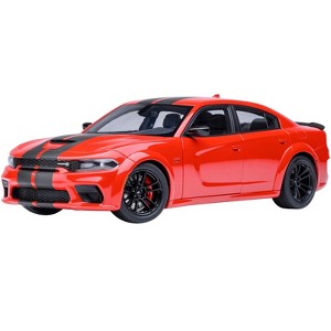 Dodge Charger Scat Pack Widebody Torred with Carbon Stripes 1/18