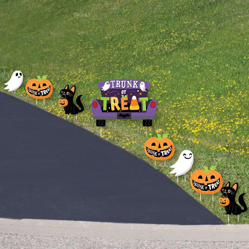 Big Dot of Happiness Trunk or Treat - Yard Sign and Outdoor Lawn Decorations - Halloween Car Parade Party Yard Signs - Set of 8, 2 of 8