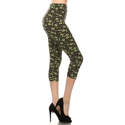 Slickblue Women's Clover Print High Rise Capri Leggings One Size, Fitted Stretch Fabric, Elastic Waistband