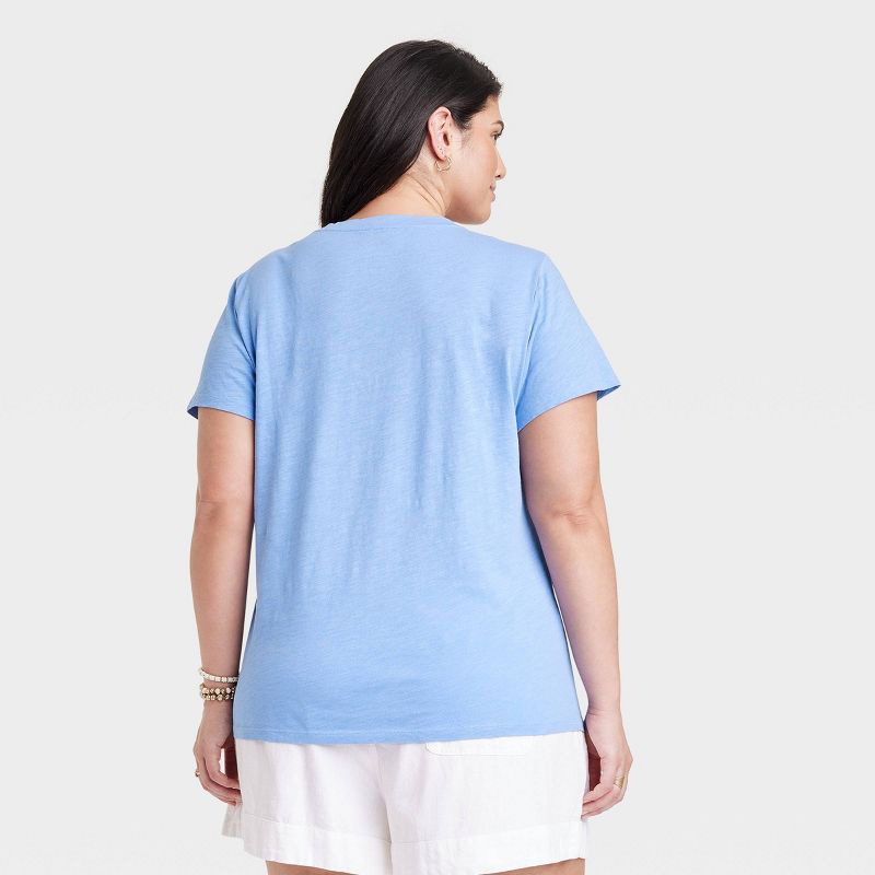  Women's Fitted V-Neck Short Sleeve T-Shirt - Universal Thread™, 3 of 11