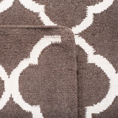 Navy and Ivory Geometric Wool Flat Weave Rug, 5' x 7'