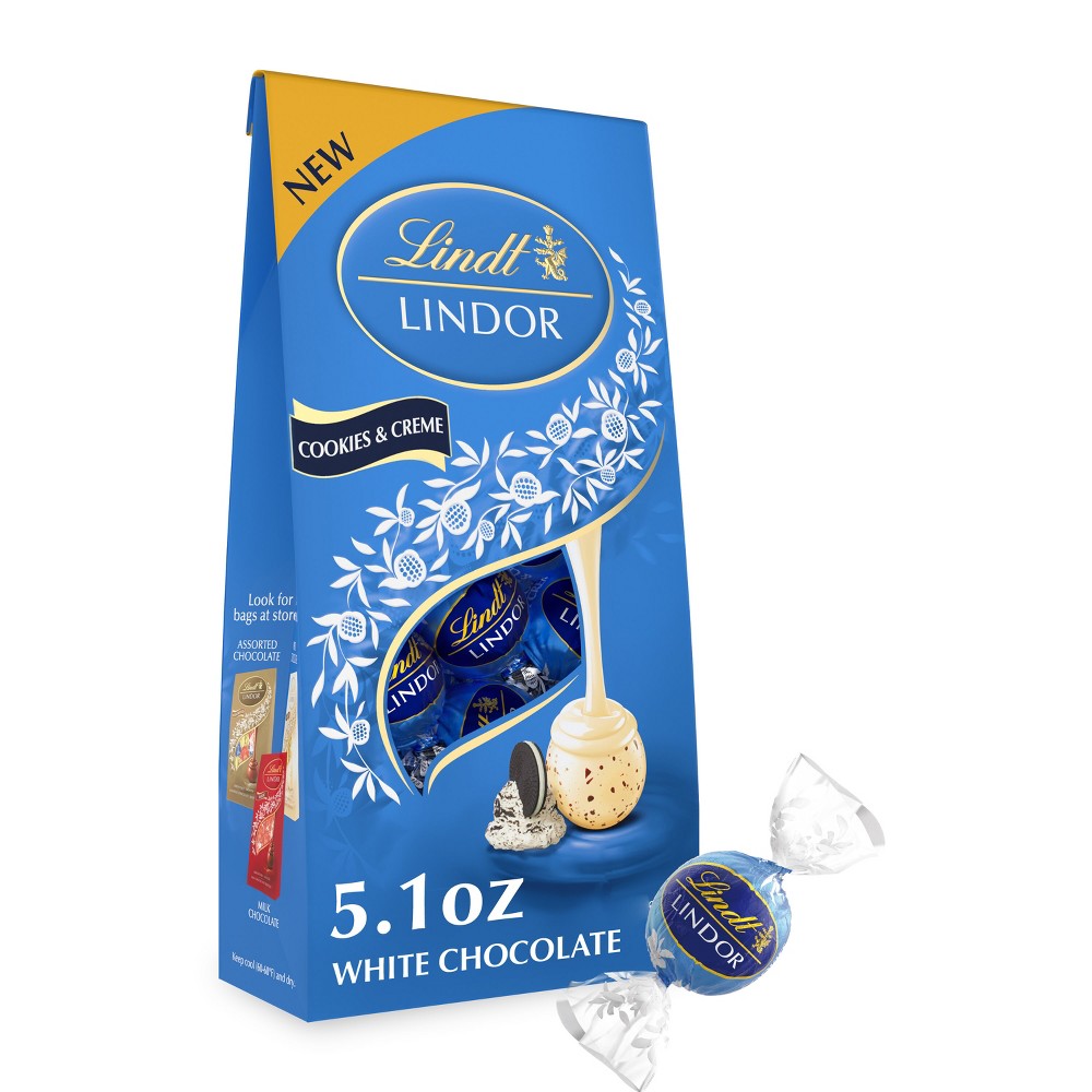 Lindt LINDOR Cookies & Creme White Chocolate Candy Truffles Bag - 5.1oz