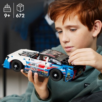 LEGO Technic NASCAR Next Gen Chevrolet Camaro ZL1 Set 42153_0