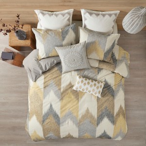 3 Pcs Sophisticated Ikat Chevron Print Duvet Set, Winterfall Home Textile fits Stylish Bedroom Decor - 1 of 4