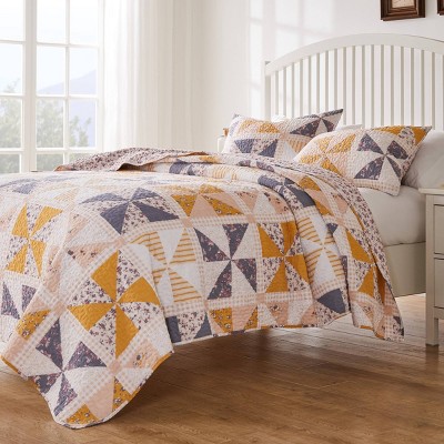 Twin White Cotton Reversible Patchwork Quilt Set