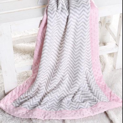 Bacati - Grey Chevron with Solid Border Blanket (Grey Chevron/Baby Pink Border)