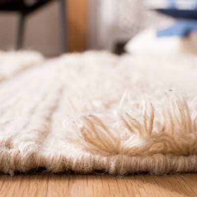 Casablanca CSB450 Hand Woven Indoor Area Rug - Beige - 5'x8' - Safavieh