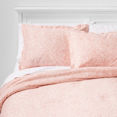 Full/Queen Family Friendly Medallion Comforter & Sham Set Pink - Threshold™