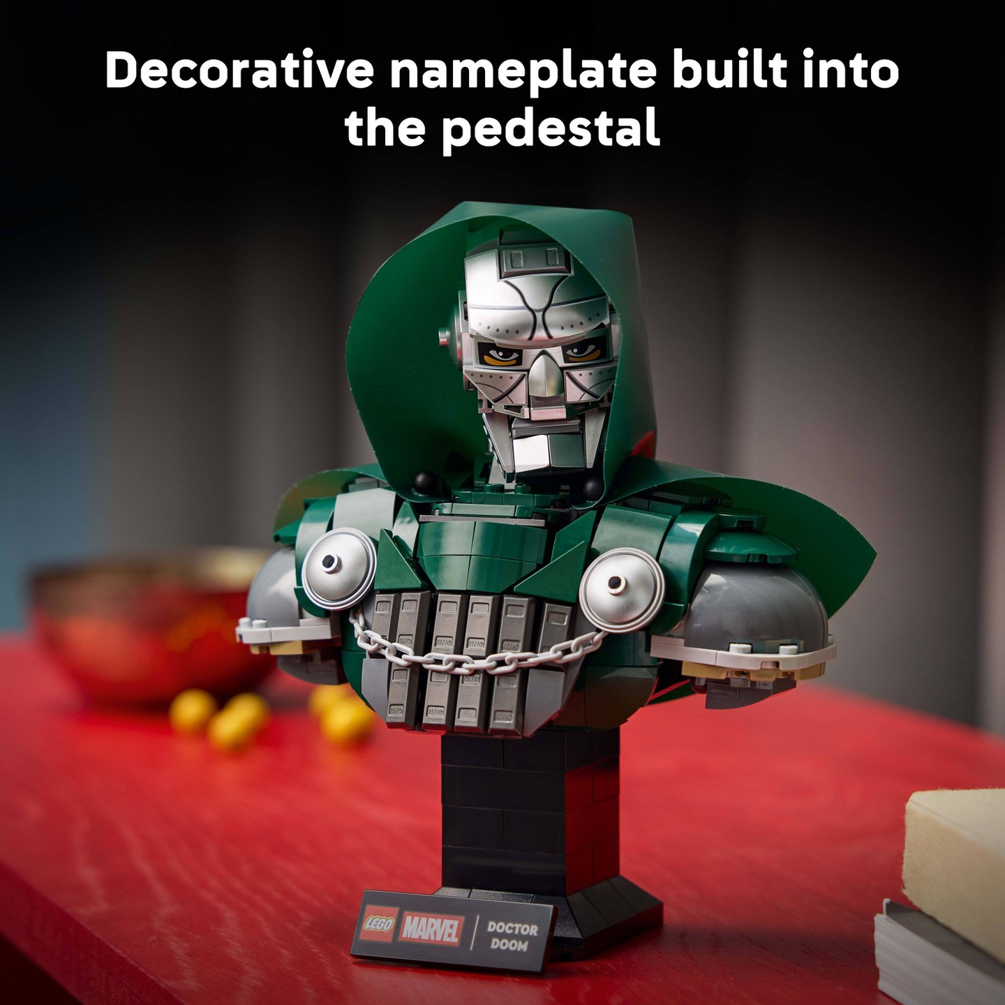Детский конструктор LEGO Marvel Doctor Doom Bust Building Set 76345 — фото 6