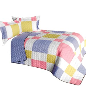 Slickblue Full/Queen, Patchwork Quilt Set, Machine Washable, Bedding, Geometric, 90.5"x90.5", Green/Pink, 3PC - 1 of 4