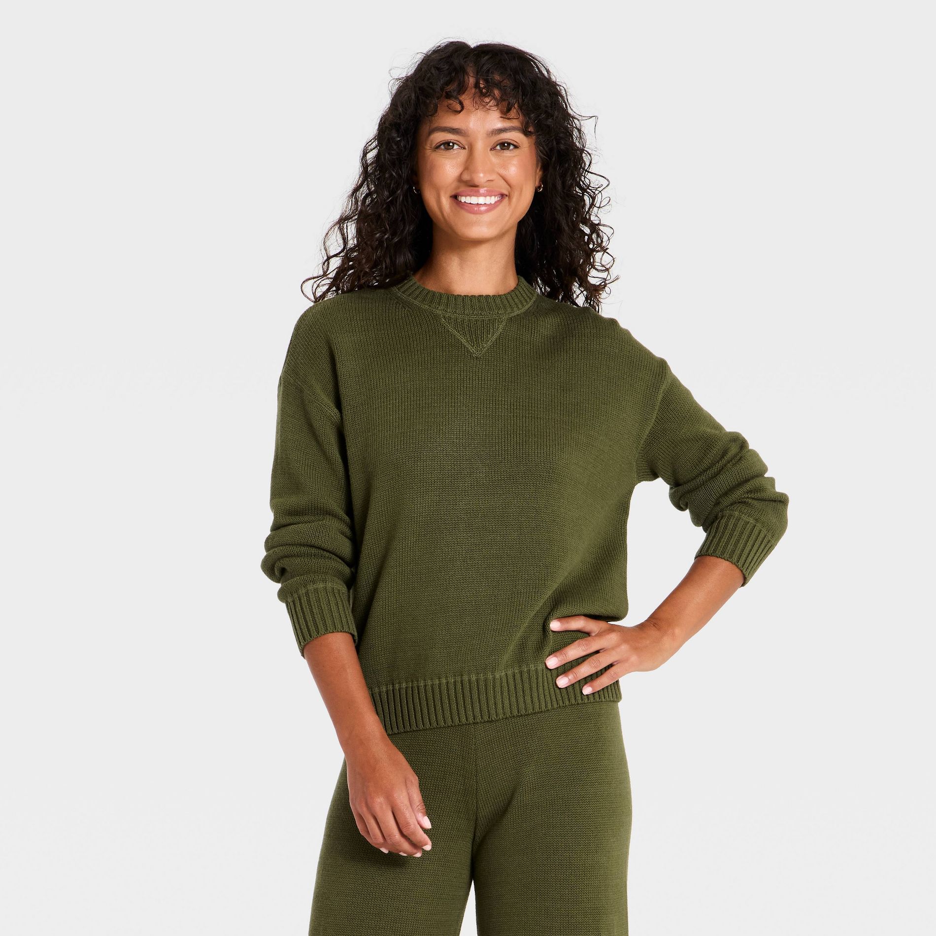 Women’s Crewneck Pullover- Universal Thread™