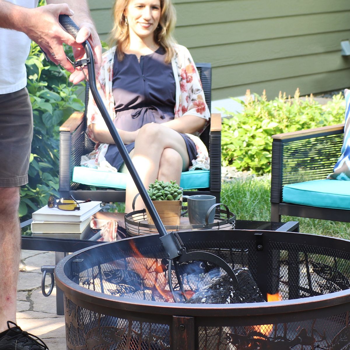Sunnydaze Indoor/Outdoor Fireplace or Fire Pit Heavy-Duty Steel Spring Lever Firewood Log Grabber Tool - 36" - Black - thumbnail 4