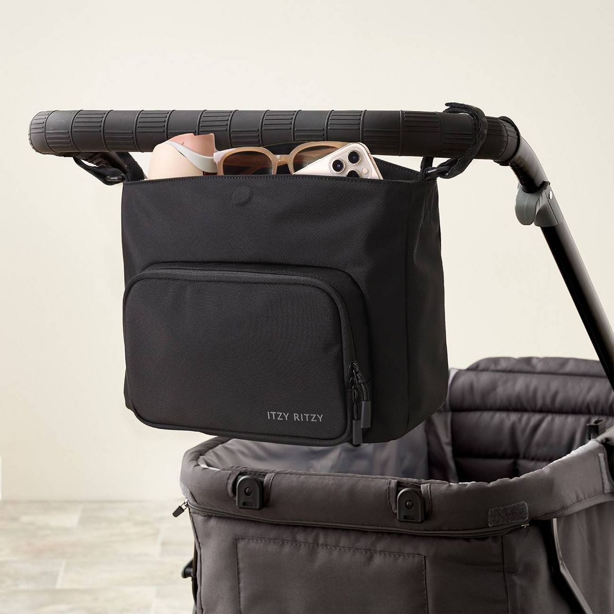 Itzy Ritzy Belong Cargo Caddy Shoulder Diaper Bag - thumbnail 6