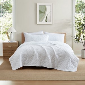 HLC.ME Logan - 3 Piece Quilt Set, Lightweight Bedspread Coverlet Set - 1 of 4