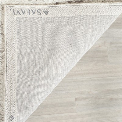 Ivory and Gray Hand-Knotted Wool Area Rug, 5' x 8'