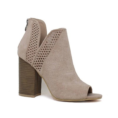 Women's Breck Bootie - Yoki