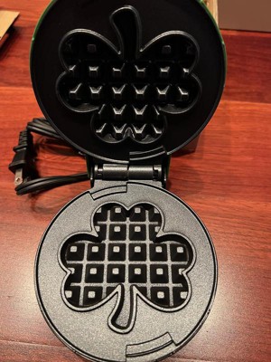 Dash® Heart Mini Waffle Maker in Red, 1 ct - Kroger