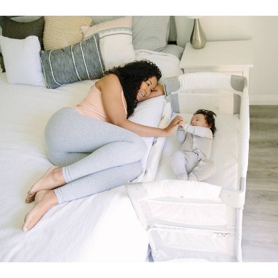 White Mesh 3-in-1 Co-Sleeper Bassinet and Play Yard