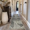 World Rug Gallery Contemporary Distressed Geometric Indoor Area Rug - 2 of 4