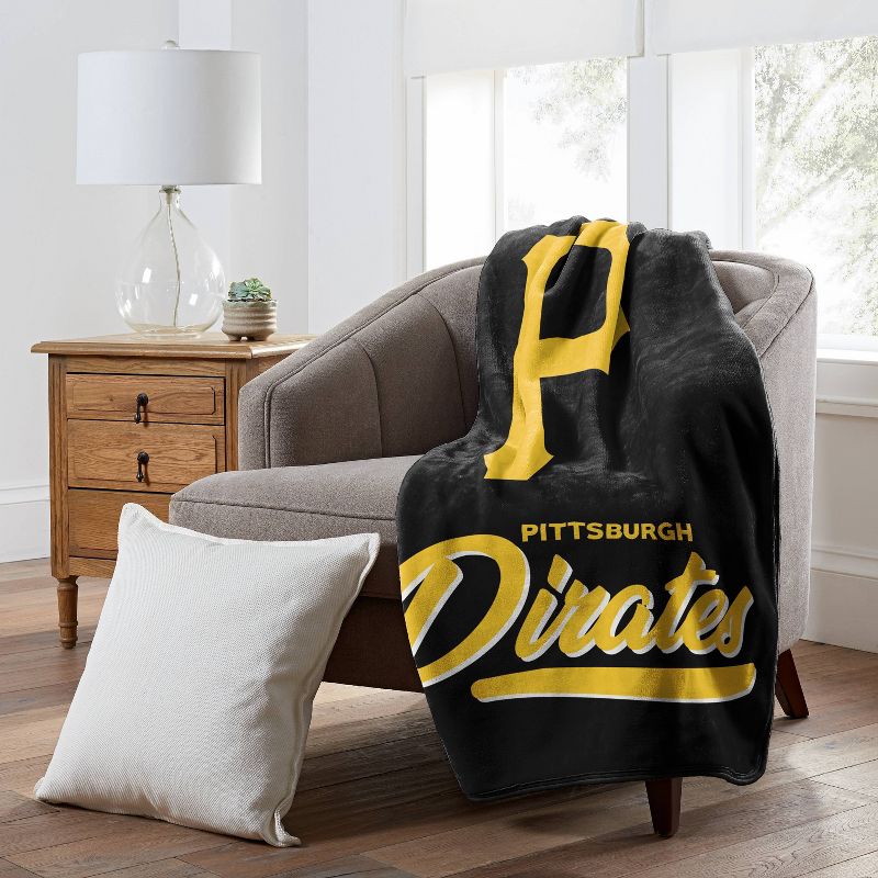 MLB Pittsburgh Pirates 50 x 60 Raschel Throw Blanket, 2 of 4