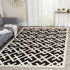 Dhurries DHU552 Hand Woven Flat Weave Indoor Rugs - Safavieh - 2 of 4