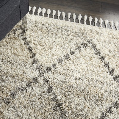 Scandinavian Diamond Shag Ivory/Grey Synthetic 4' x 6' Area Rug