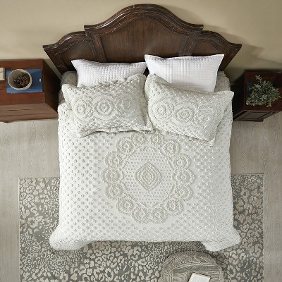 Ivory Cotton Queen Bedspread with Tufted Chenille Design