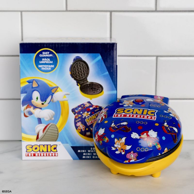 Uncanny Brands Sonic the Hedgehog Mini Waffle Maker, 5 of 6
