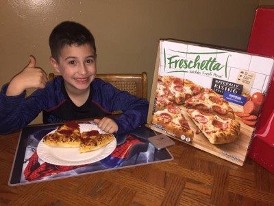 Freschetta Naturally Rising Crust Pizza, Canadian Style Bacon & Pineapple  (Frozen) 27.51 oz 