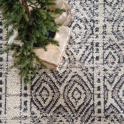 Ivory Braided Stripe Synthetic 4' x 6' Easy-Care Area Rug